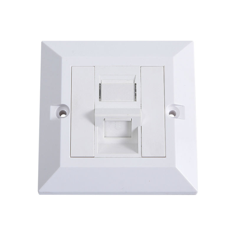 SMT-4306-86X-1X ONE PORT Cadre biseauté 45 ° UK Type Faceplate